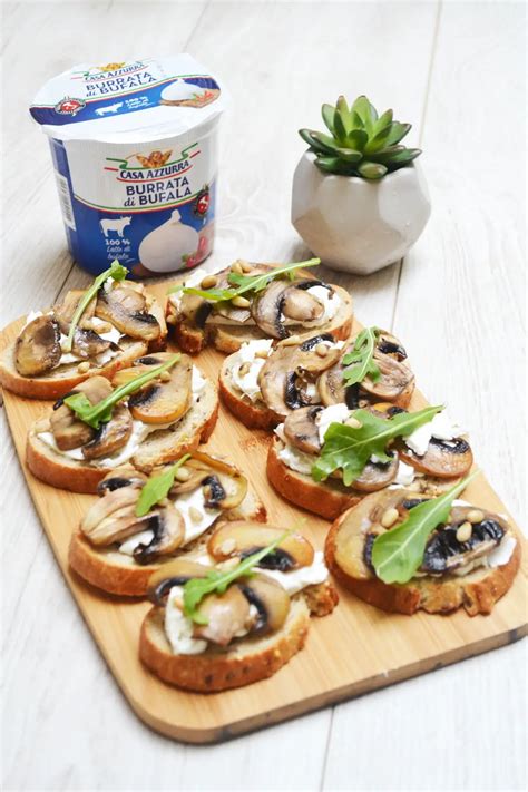 Tartines de champignons burrata miel et pignons Envie d apéro