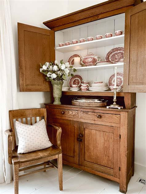 Cottage Style Corner In The Dining Room Deb And Danelle