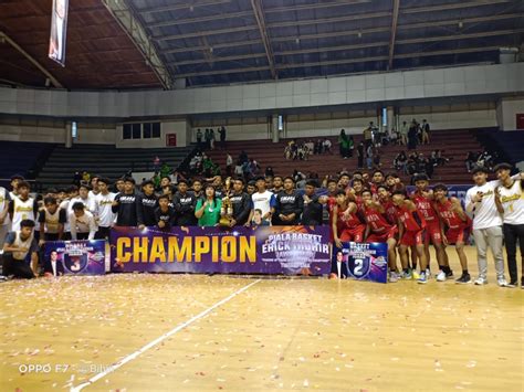 Tim Basket Putra SMAN 1 Jember Meraih Juara 2 Piala Erick Thohir SMA