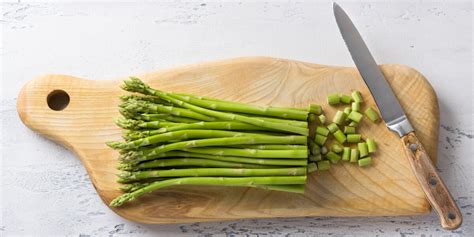 How To Cut Asparagus Spears With Step By Step Instructions Instacart