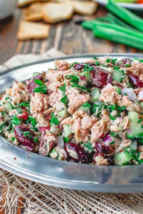 10 Min Mediterranean Tuna Salad Bold And Healthy The Mediterranean Dish