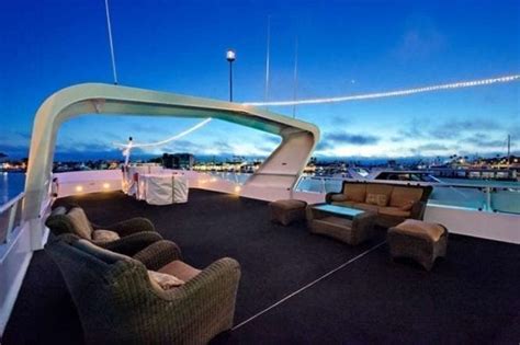 Party Yacht | Yacht Party Rental | Yacht Charters | Party Boat – LUXURY ...