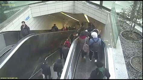 Accident D Escalator En Turquie Vid O Dailymotion