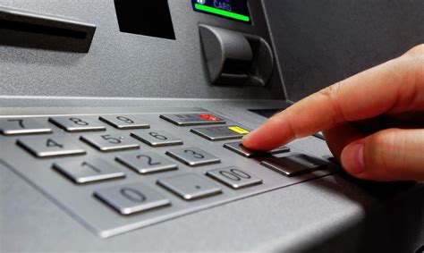 Roban Dinero De Cajero Automático En Farmacia De Guaynabo Primera Hora