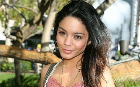 Vanessa Hudgens in Identified | Vanessa Hudgens Photos | FanPhobia ...