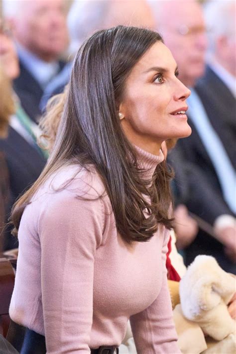 Queen Letizia Wore A Boss Sweater And Belt With A Reiss Skirt White