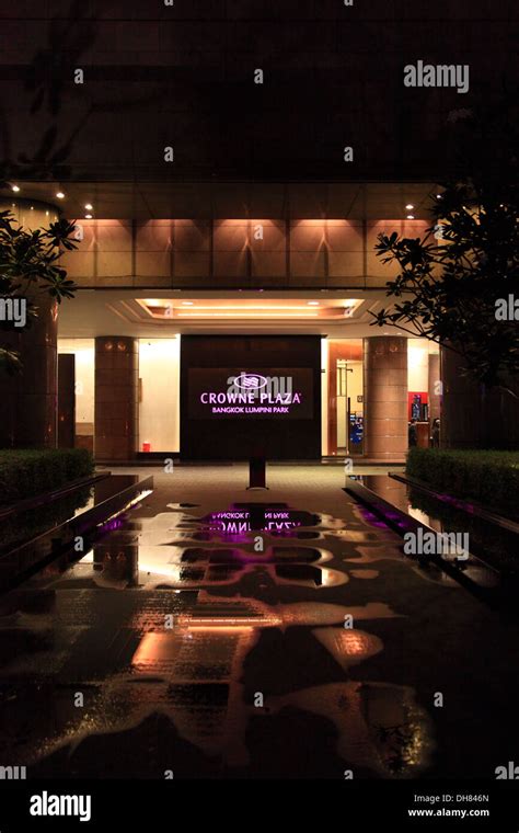 Crown Plaza Hotel Bangkok Hi Res Stock Photography And Images Alamy