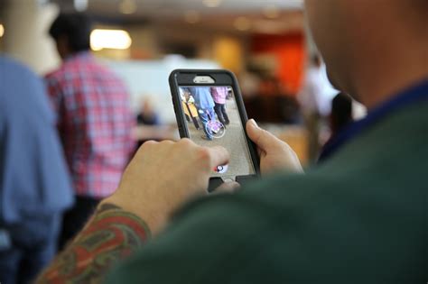Pokemon Go Trainers Take On Best Buy Headquarters Best Buy
