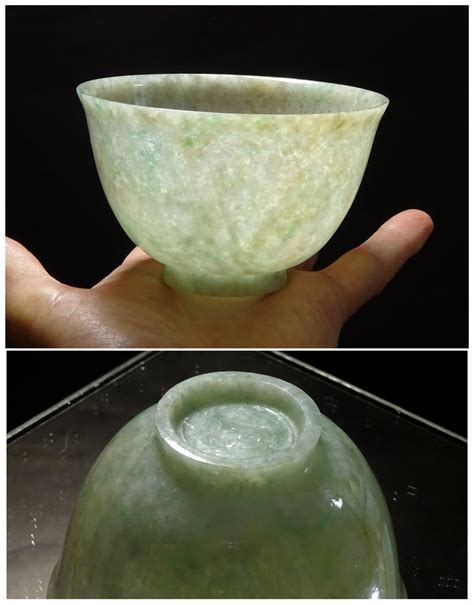 Proantic Chine Coupe ou Bol Ancien en Jade Céladon Translucide Ta