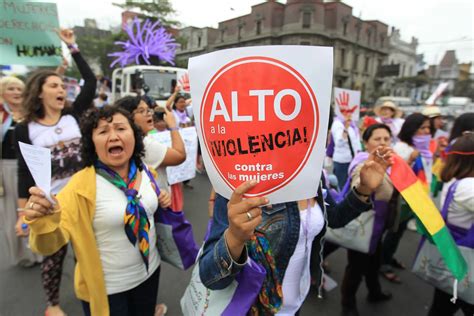 Perú cesa 328 docentes por casos de violencia sexual tras escándalo de