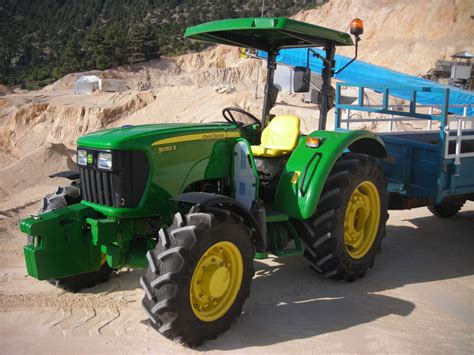 John Deere 5050e 50 Hp Tractor 1800 Kgf Price From Rs690000unit