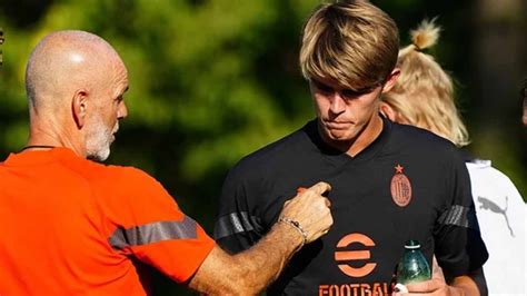 PAZZESCO DE KETELAERE ULTIMISSIMA MILAN PIOLI FA INFURIARE I