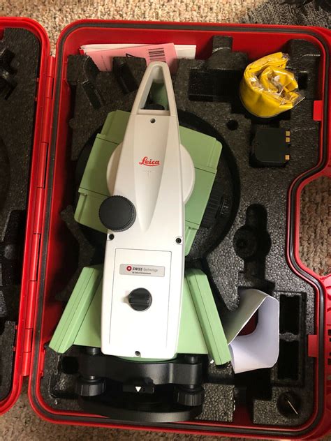 Brand New Leica Ts09 R400 3 Total Station For Surveying One Year