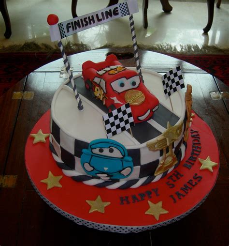 Lightning Mcqueen Cake