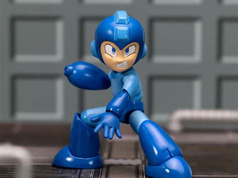 Mega Man 1/12 Scale Action Figure — TOY STLKR