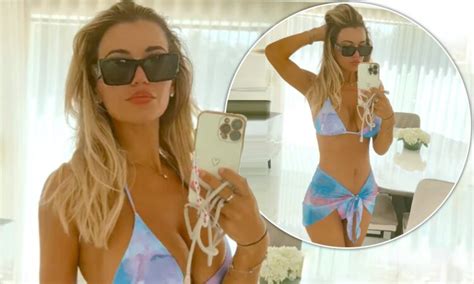 Hot Sexy Christine Moon Bikini Pics