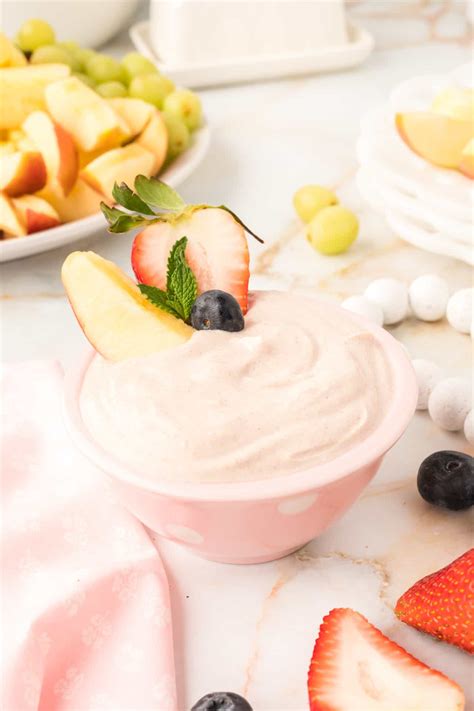 Healthy Greek Yogurt Fruit Dip