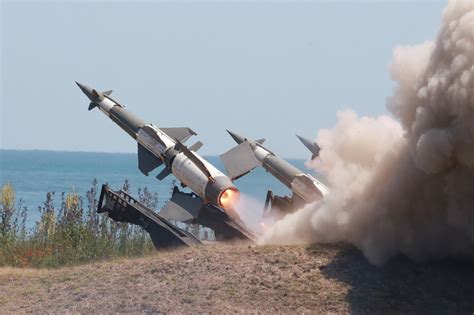 ГАЛЕРИЯ - ОТЗВУК ОТ ШАБЛА 2024 С ПРЕКРАСНИ КАДРИ! - Pan.bg
