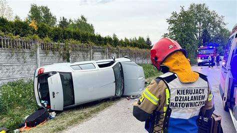 Oksa Powa Ny Wypadek Samoch D Uderzy W Ogrodzenie Pijany Kierowca