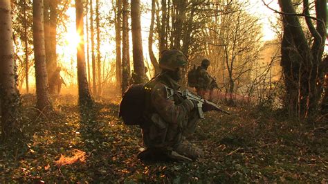 Grand Angle Immersion Au Sein Du Bataillon De Chasseurs Ardennais