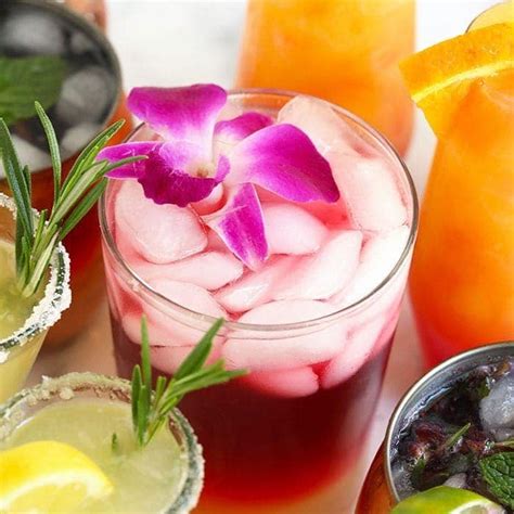 15+ Vodka Cocktails (+ Vodka Soda Lime recipe) - Fit Foodie Finds