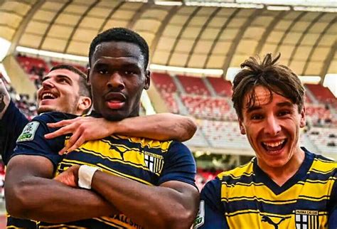 El Hist Rico Parma Regresa A La Serie A Despu S De Tres A Os Ltimas