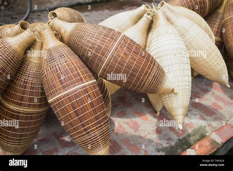 Vietnam Bamboo Weaving Hi Res Stock Photography And Images Alamy