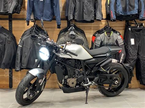 Купить б у Husqvarna Vitpilen инжектор передач в Санкт Петербурге серебристый naked bike