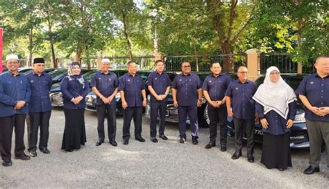 Mb Exco Kedah Serah Kunci Kenderaan Rasmi