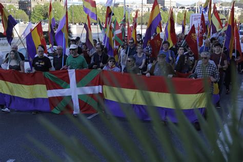 El Partido Comunista De Euskadi Epk Reivindica La Iii Rep Blica Ante La