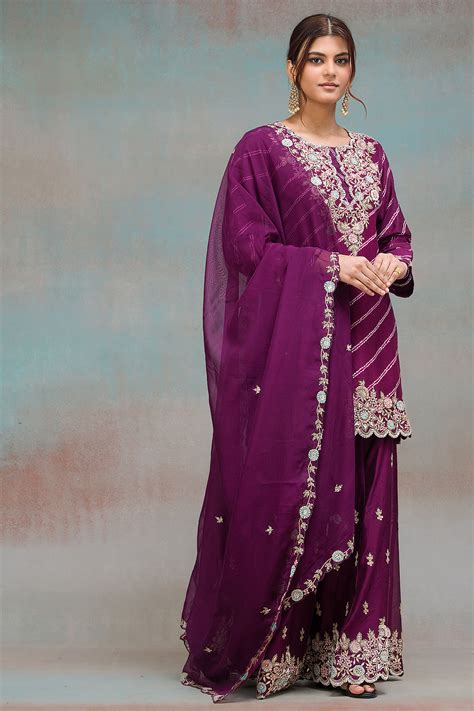 Unravelling The Mysteries Of Salwar Kameez A Historical Journey From