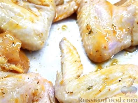 Рецепт: Куриные крылышки в медово-соевом соусе на RussianFood.com