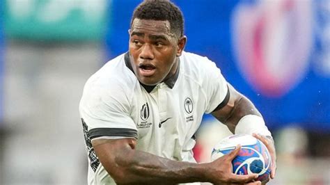 Coupe du monde de rugby Josua Tuisova reste avec les Fidji malgré le