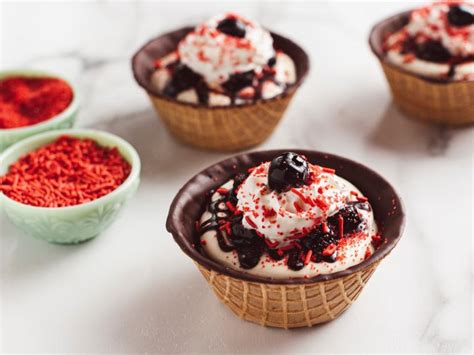 No Churn Ice Cream Bowls Recipe Ree Drummond Food Network