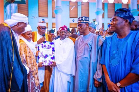 Photos Tinubu Observes Jumat Prayer At Lagos Central Mosque Vanguard