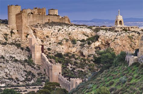 Andalucía en 13 impresionantes castillos