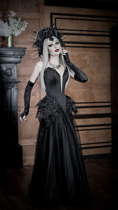 Pin By Kayla Lawrence On Goth Beauties Pt 4 Fantasy Dress Goth