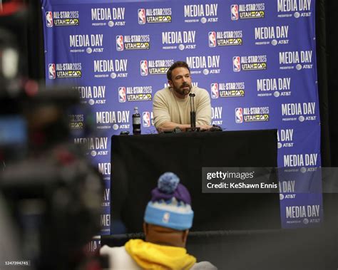 Ben Affleck Talks To The Media During Ruffles Nba All Star Celebrity News Photo Getty Images