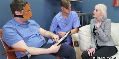 Horny Kitten Was Brought In Butthole Nuthouse For Awkward Therapy