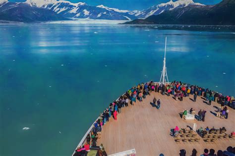 Alaska Cruise vs Cruise Tour – Which is Best for You? | CruiseExperts ...