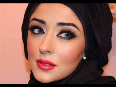 Simple Makeup with Hijab Tutorial and Hijab Makeup Tips