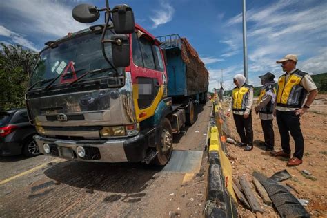 Kerja Pembaikan Jambatan Bailey Di Jalan Kuantan Segamat Bermula Minggu