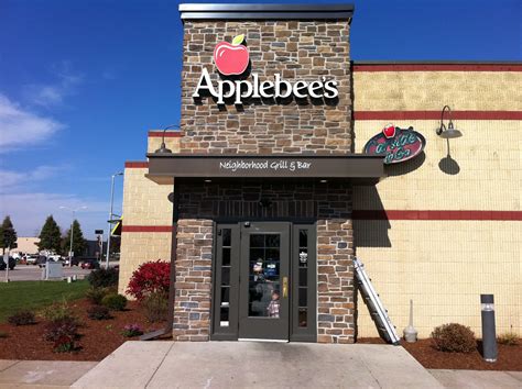 Applebee's - Menomonee Falls, WI | Campbell Construction