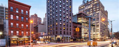 Hotels in NYC Midtown West | Four Points by Sheraton Manhattan Midtown West