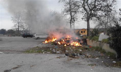 Tor San Lorenzo Data Alle Fiamme Discarica Abusiva Alle Salzare A