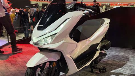 Foto Gak Setang Naked Lagi Ini Penampakan Dan Ubahan Honda Pcx