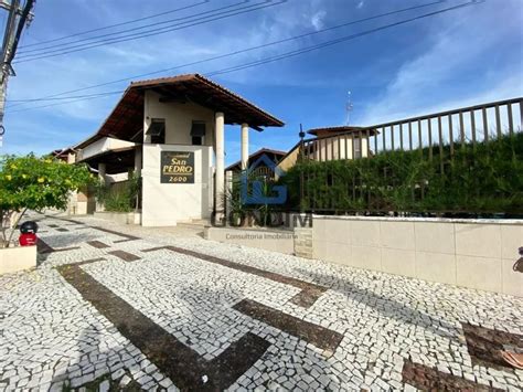 Casa de Condomínio na Avenida Edilson Brasil Soares 2600 Sapiranga em