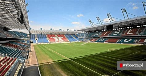 Zarobek I Wydatki Stadion Wis Y Jak Studnia Bez Dna