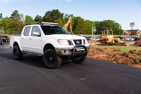 Lifted Nissan Frontier