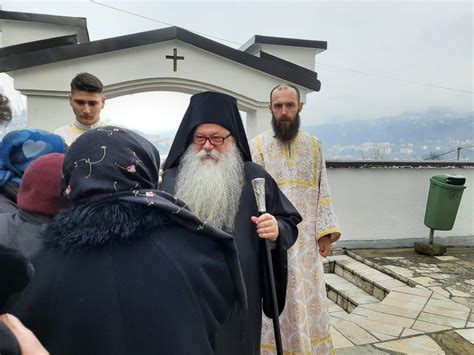 Mitropolit Hrizostom Slu Io Liturgiju U Vi Egradu Foto Princip News